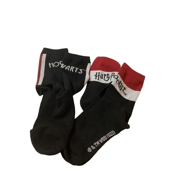 NWOT 2 Pair Shortie Crew Socks  Size 4/10 - Picture 1 of 1